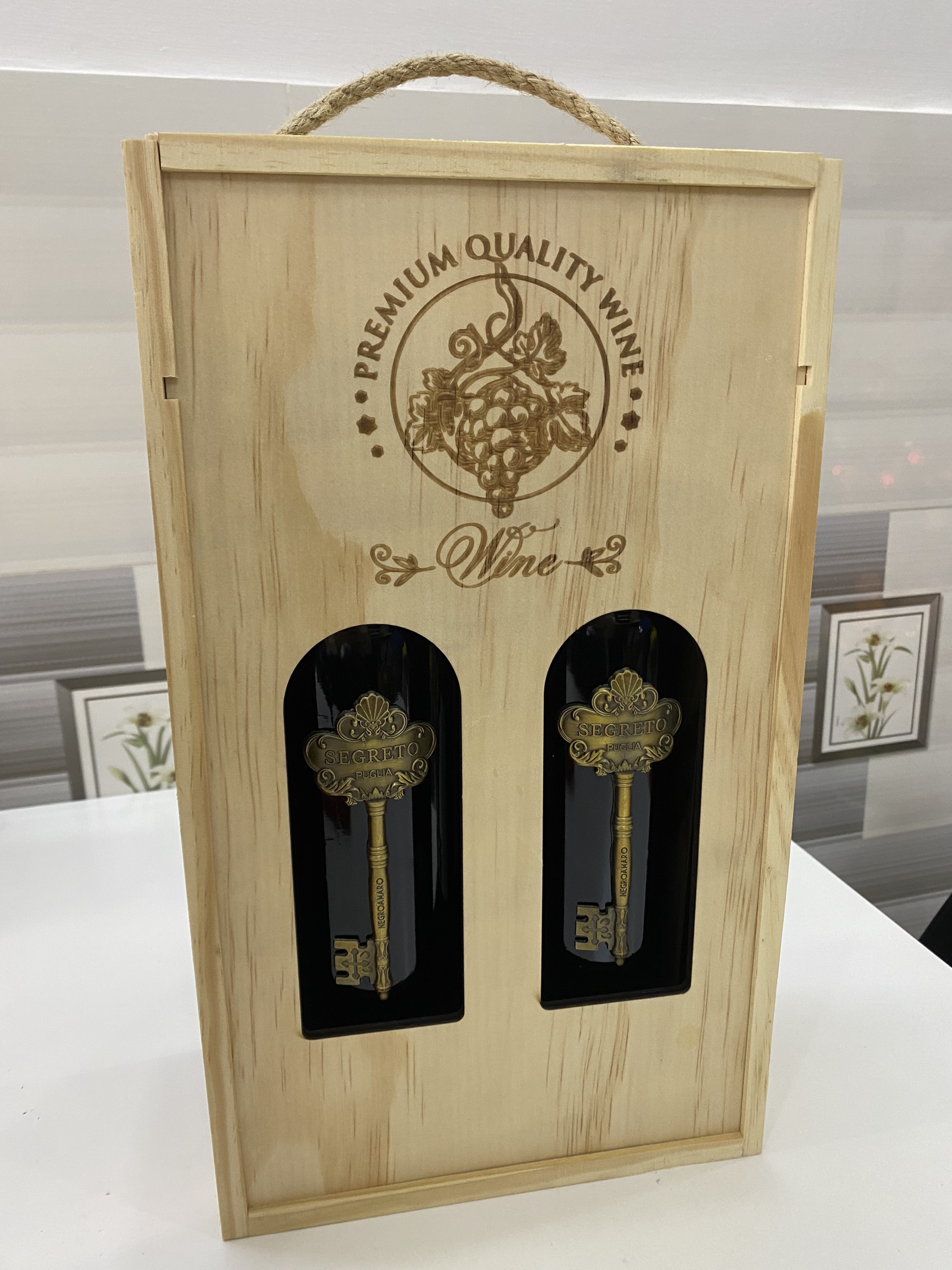 Set hộp gỗ 2 chai vang Ý Segreto