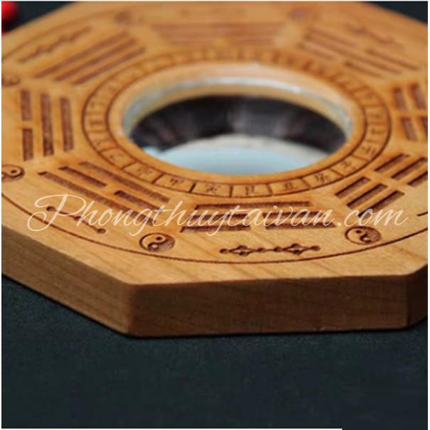 Gương Bát quái Tiên thiên Gỗ đào 13.5cm tặng ngũ vị bao sái,móc dán