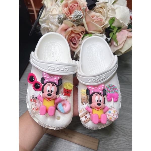 Dép crocss mickey hồng