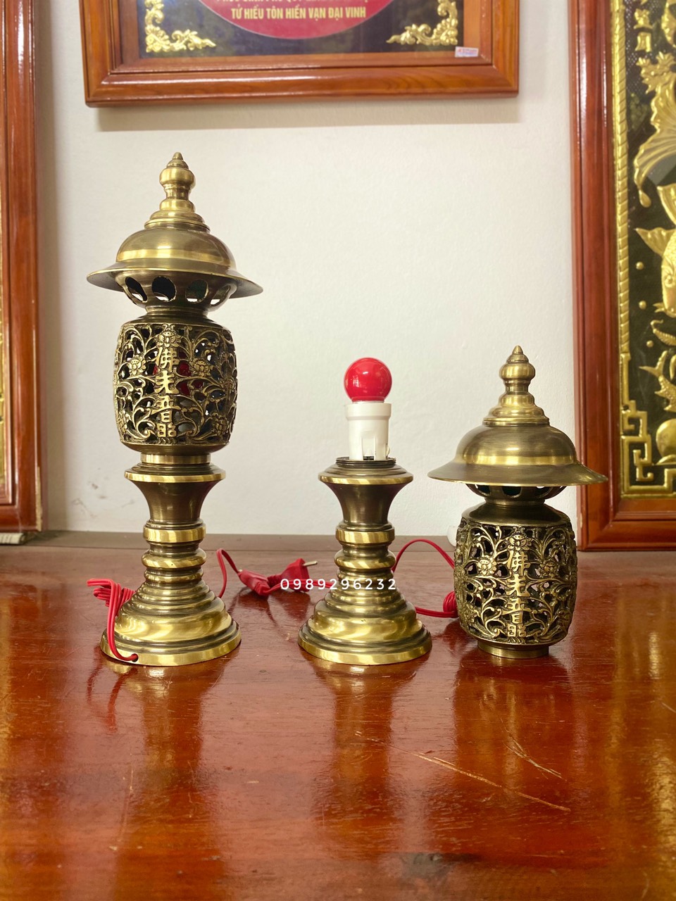 Đôi đèn thờ bằng đồng thau đôi đèn thờ phong thủy màu 2like