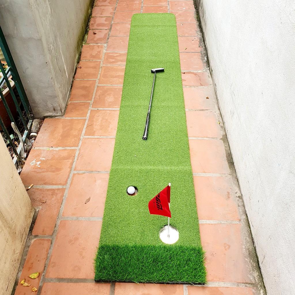 Thảm tập Putting golf. KT: 300 x 80cm: Cỏ Golf cao cấp. Đế cao su EVA đàn hồi tốt.Bền hơn 10 năm