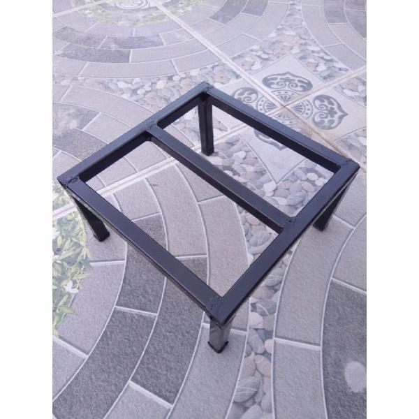 Kệ Vuông kê chậu hoa, cây cảnh kích thước 20cmx20cm. cao 20cm. hộp sắt 20*20mm