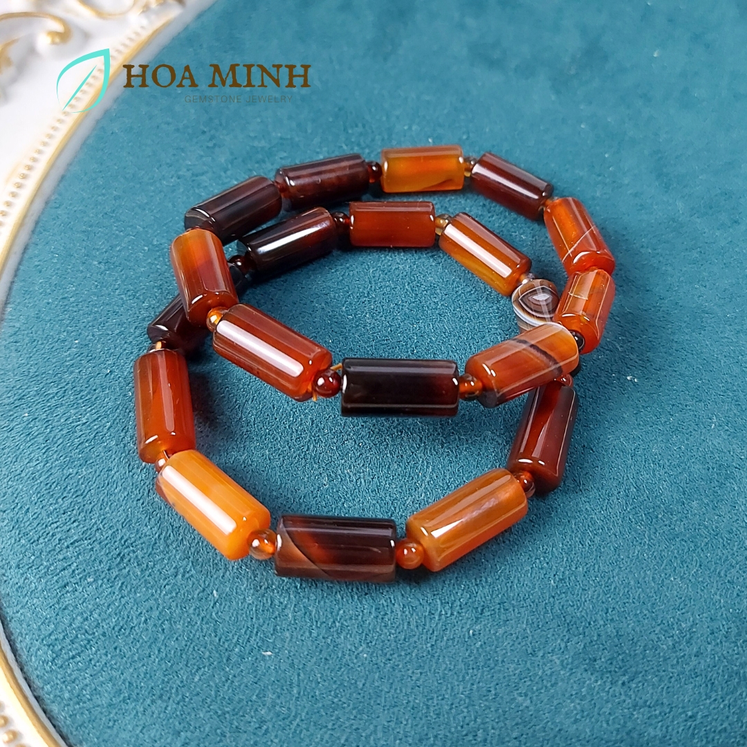 Vòng tay phong thủy đá Mã Não ảo mộng (dreamy agate) kiểu lu thống dài size 8.3 x 16mm dài xen kẽ viên tròn, phong cách độc đáo thời trang