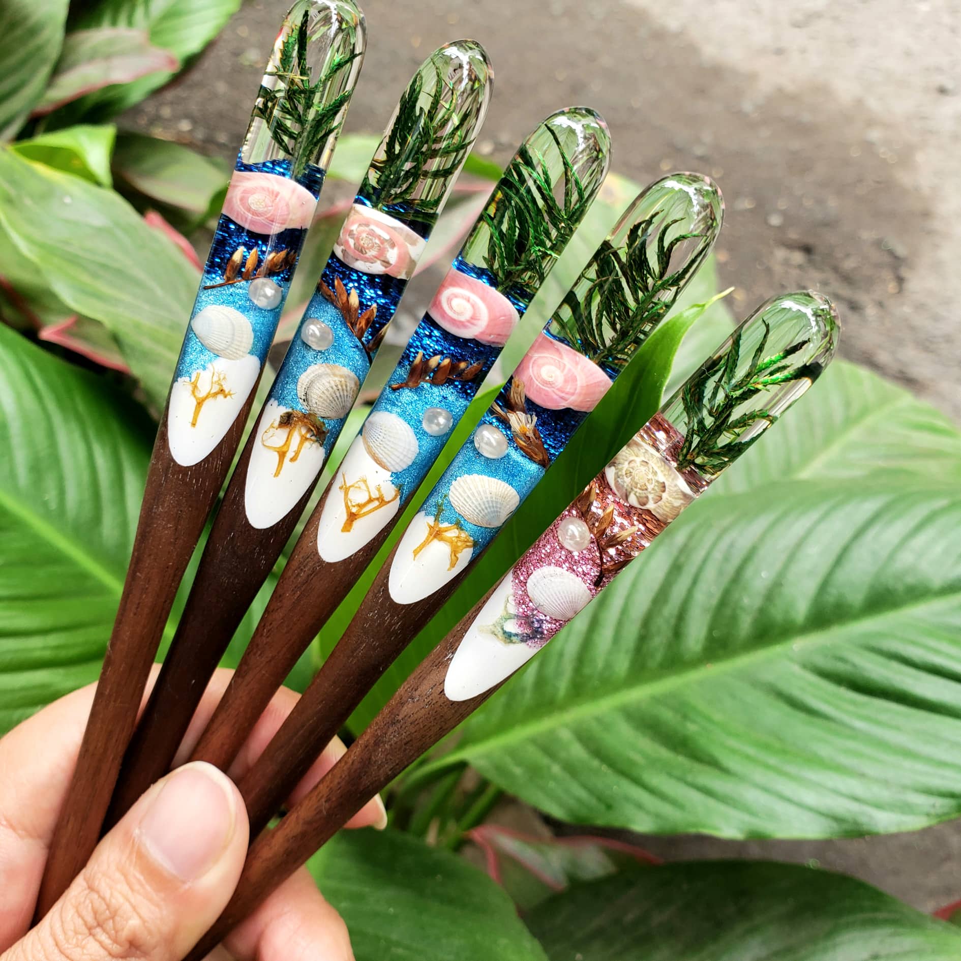 TRÂM CÀI TÓC GỖ-RESIN &amp; ỐC BIỂN