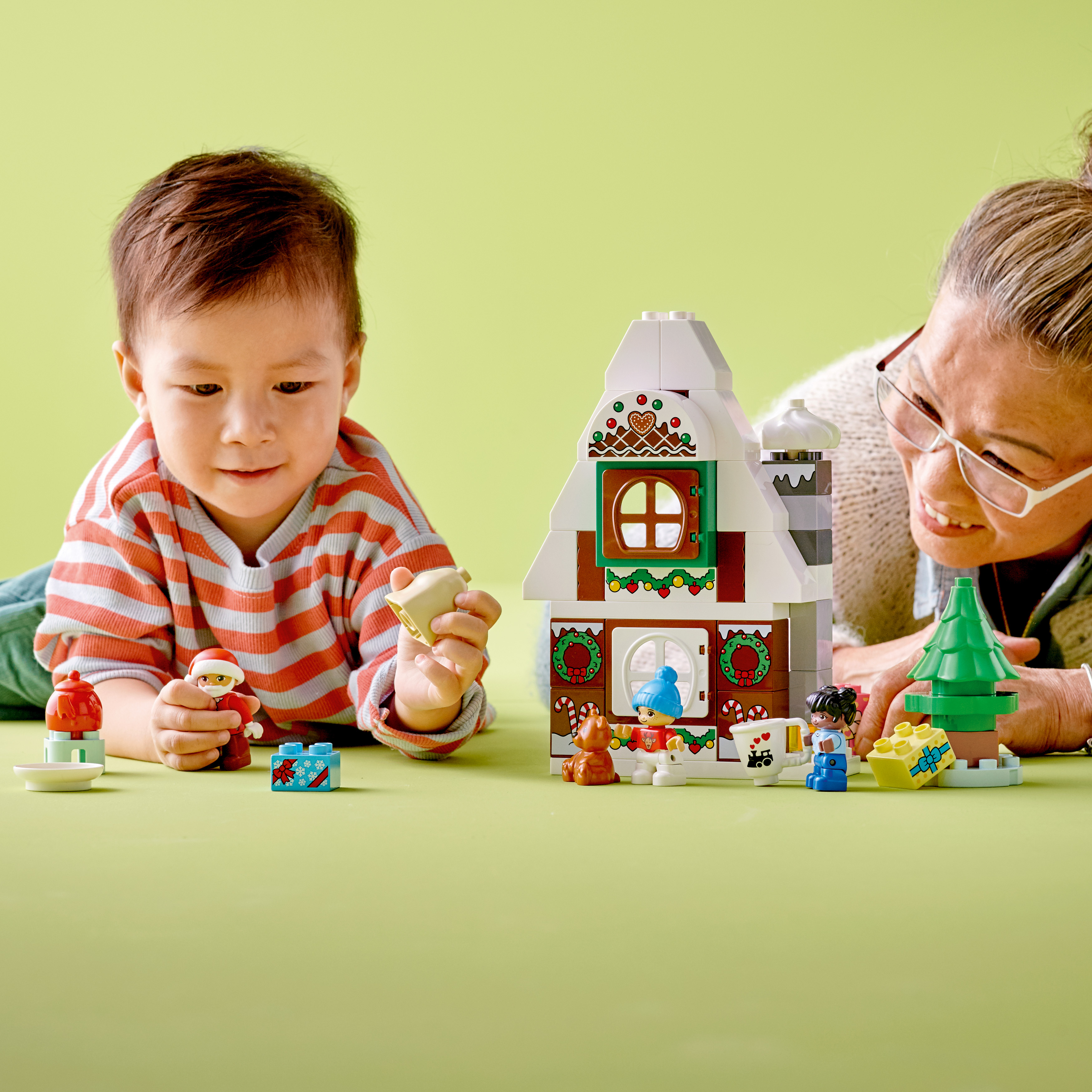 Đồ Chơi Lắp Ráp Cho Bé - LEGO DUPLO 10976 Ngôi nhà bánh gừng của ông già Noel