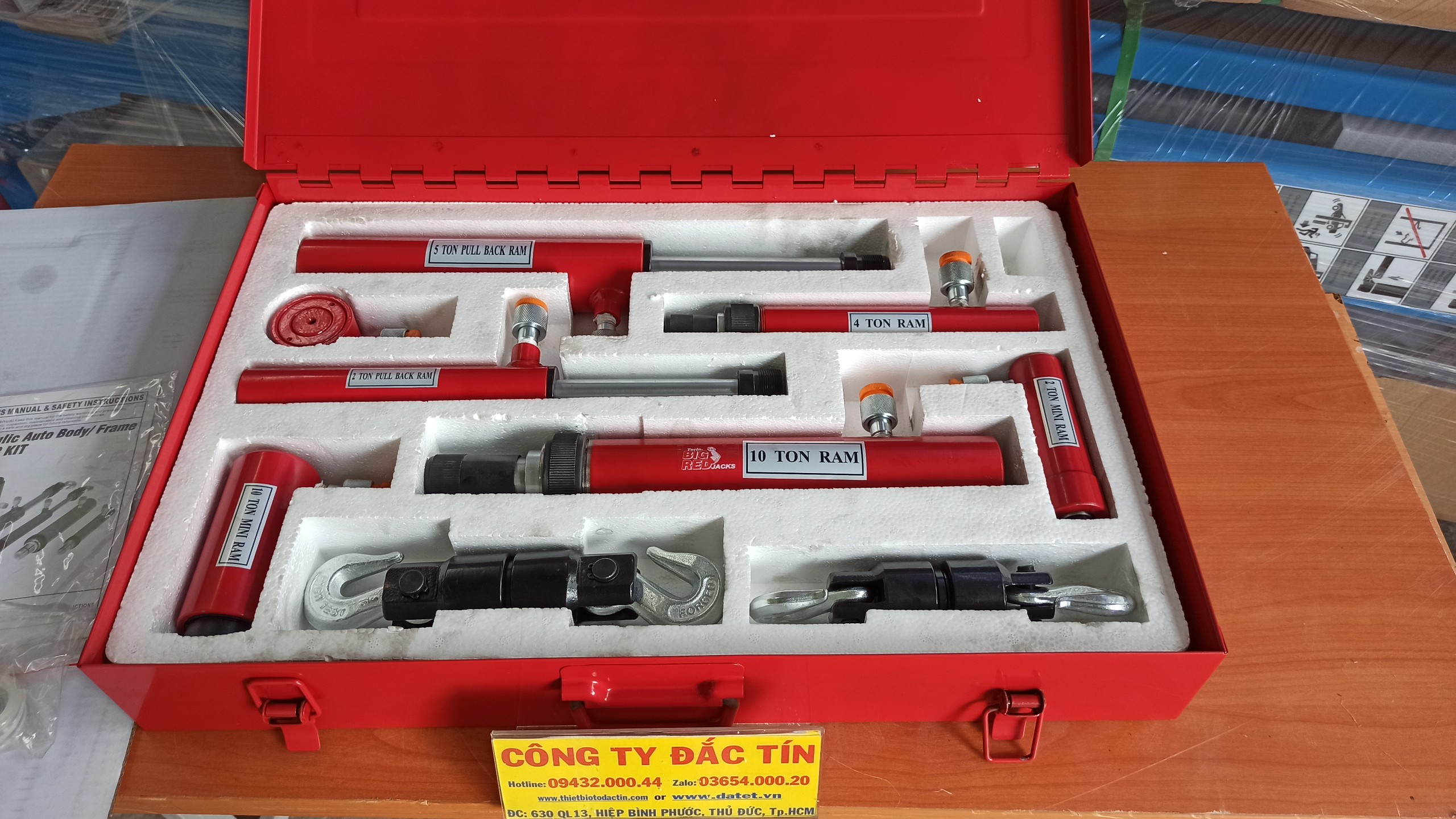 Xy lanh thủy lực, bộ kéo móc thân xe thủy lực
