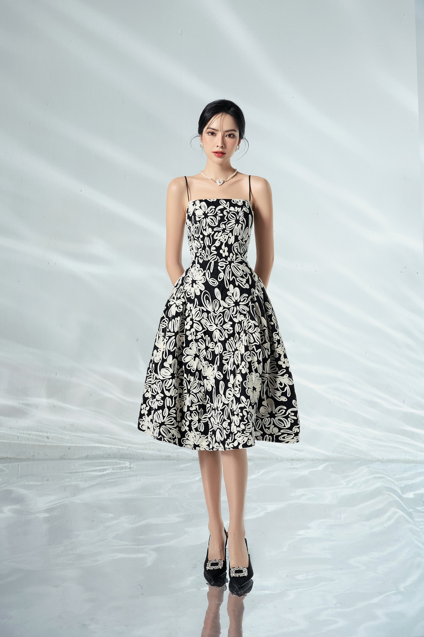 OLV - Đầm Glamour Lace Dress