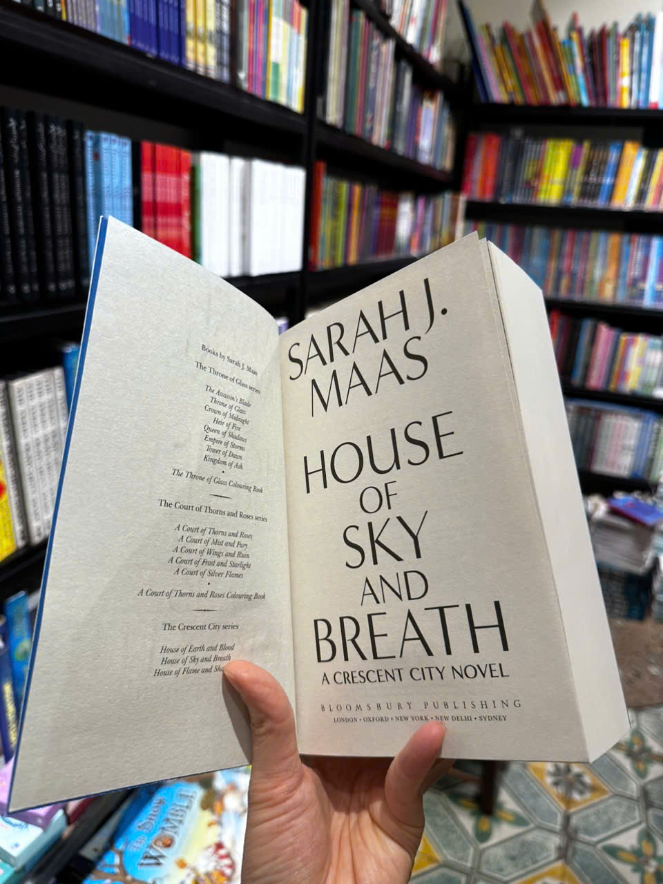 Sách - The House of Sky and Breath by Sarah J. Maas - Sách Ngoại Văn