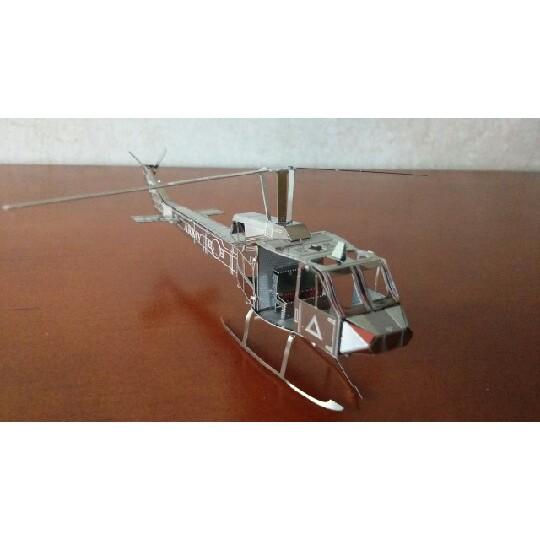 Mô Hình Lắp Ráp 3d Trực Thăng UH-1 HUEY