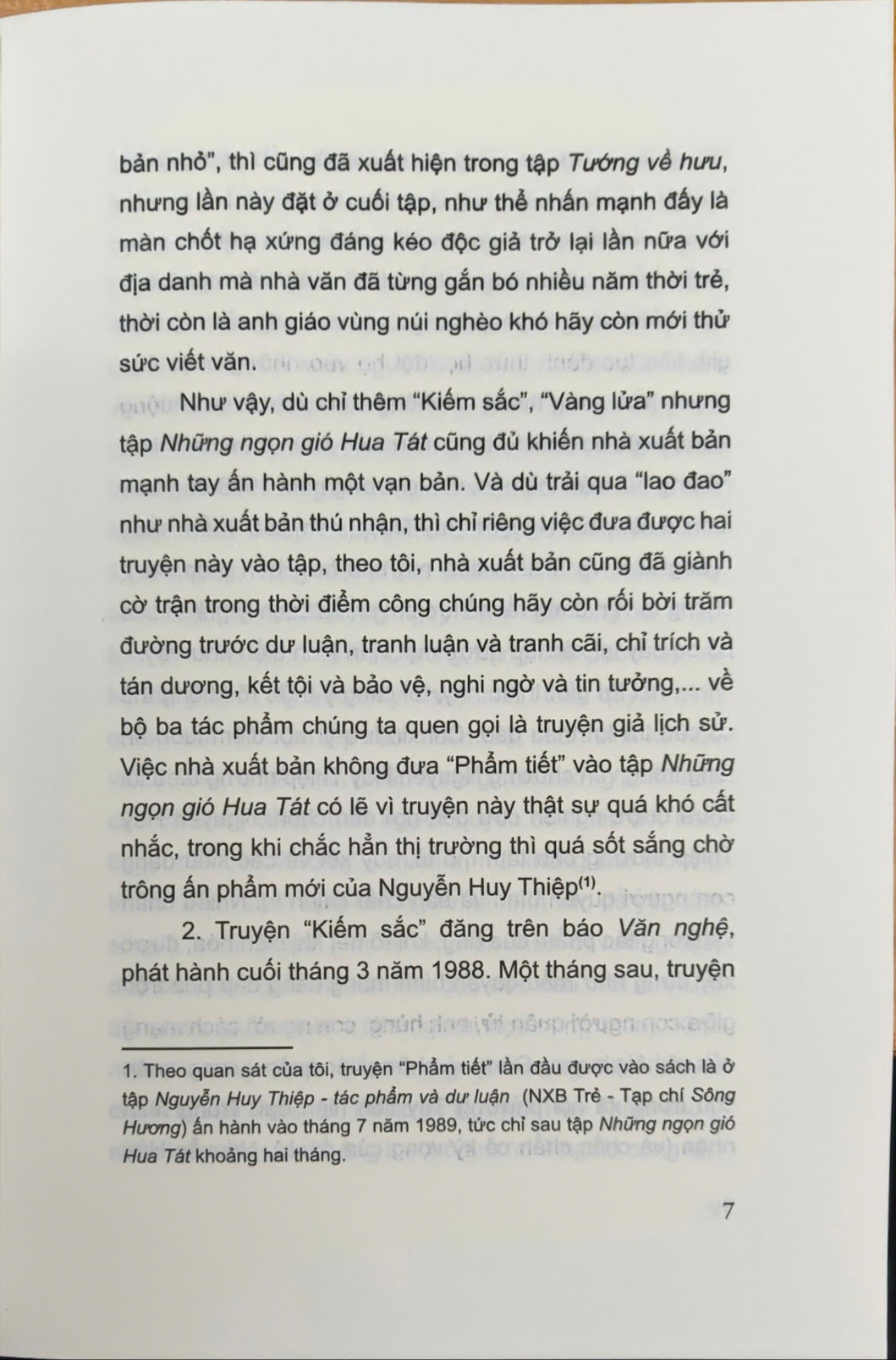 Sách - Những ngọn gió Hua Tát (Nguyễn Huy Thiệp) (Việt Nam Danh Tác) (Nhã Nam Official)