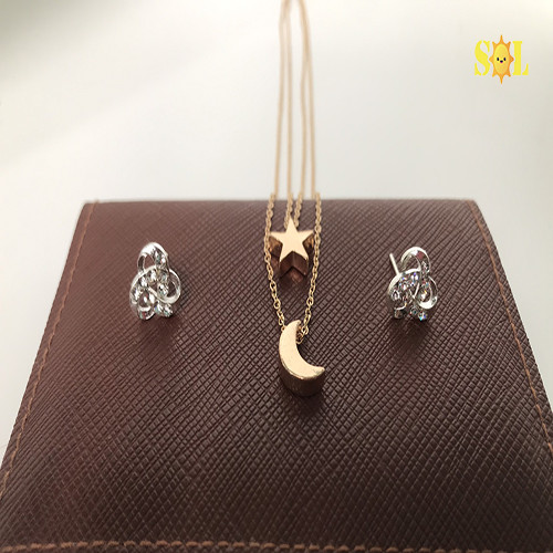 Dây chuyền mặt trăng ngôi sao vàng + bông tai hình cây độc đáo, cá tính