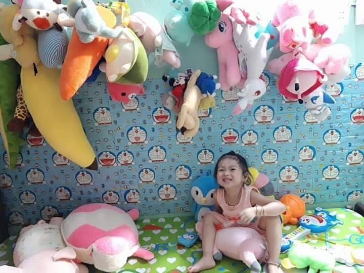 Bộ 20 Tấm Xốp Dán Tường Hoạt Hình Doraemon Dễ Thương, Kích Thước 70cm x 77cm