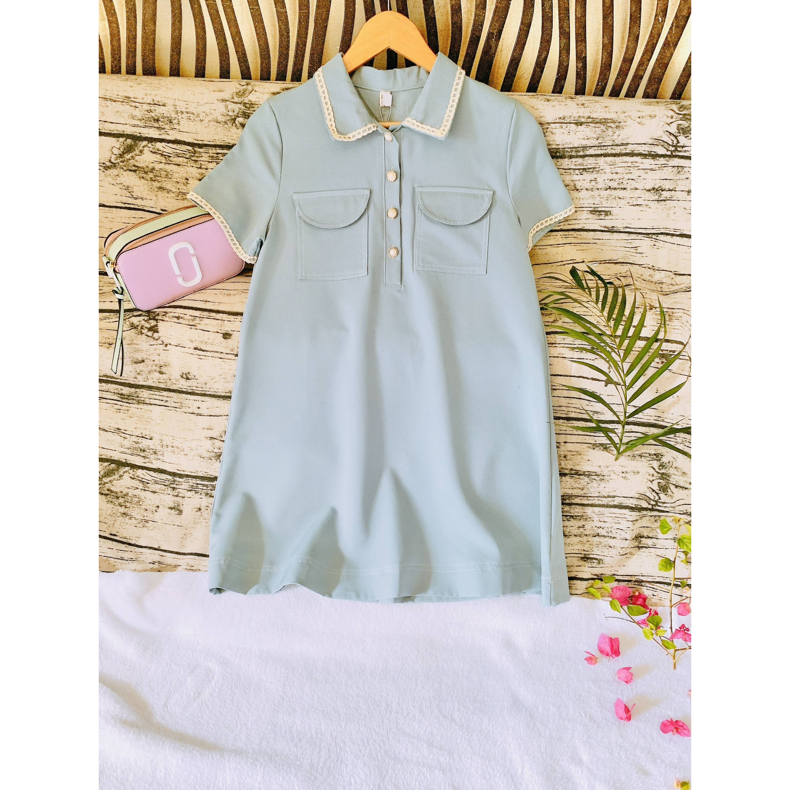 Đầm suông viền ren xanh ngọc