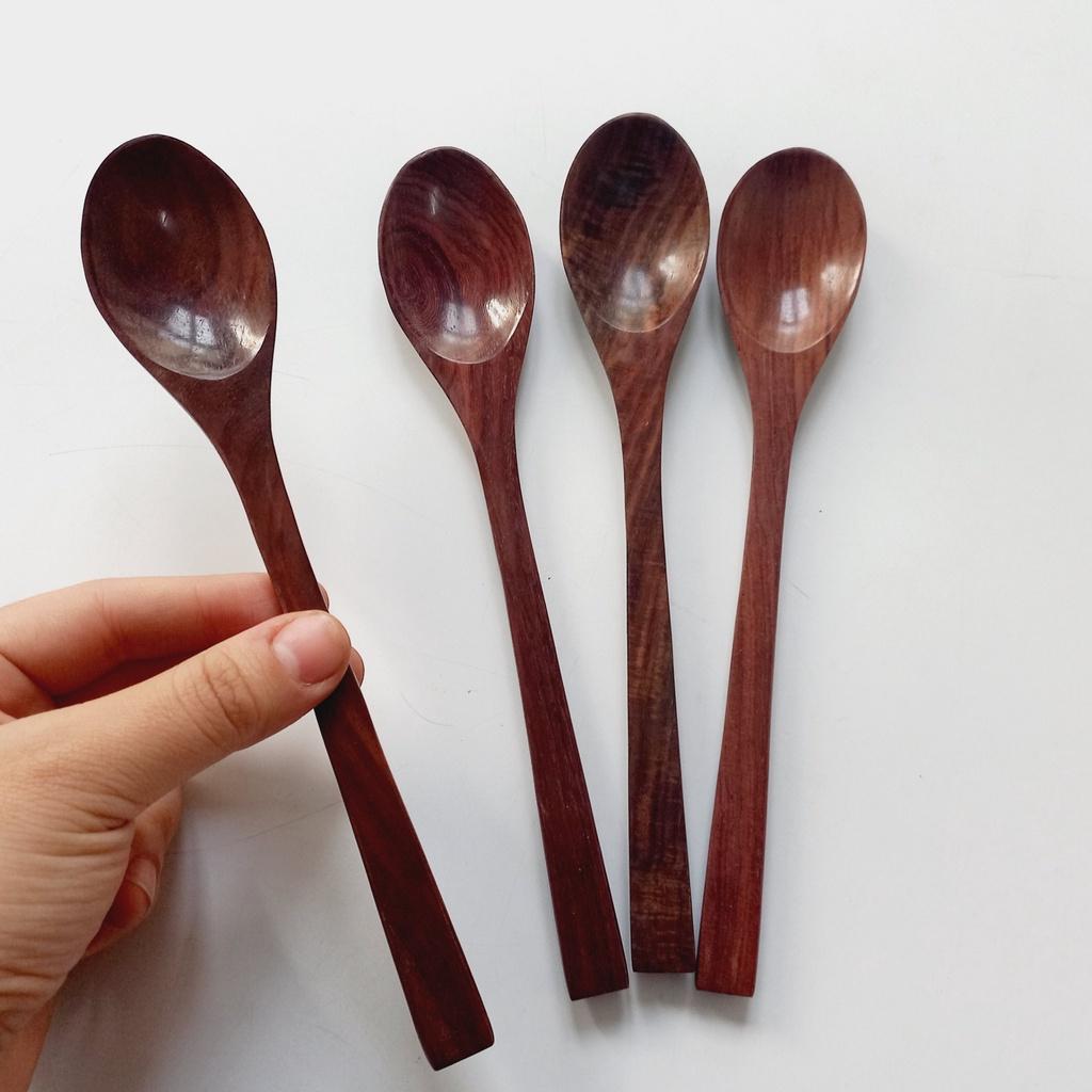 Thìa Gỗ Trắc Đỏ Cỡ 20x4 cm Khuấy Sinh Tố, Cà Phê, Thìa Trang Trí, Phụ Kiện Nhà Bếp