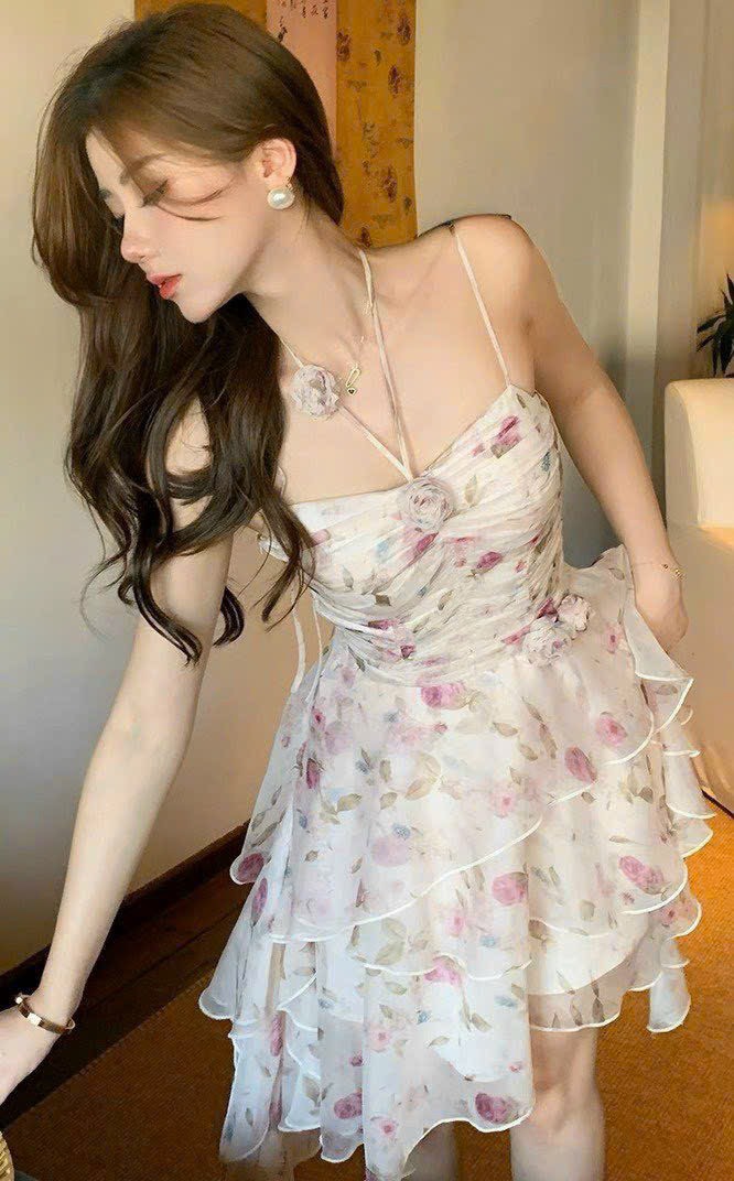ĐẦM HOA 2 DÂY BÈO XẾP TẦNG KÈM BÔNG CỔ KEM BÔNG EO MÀU Y HÌNH