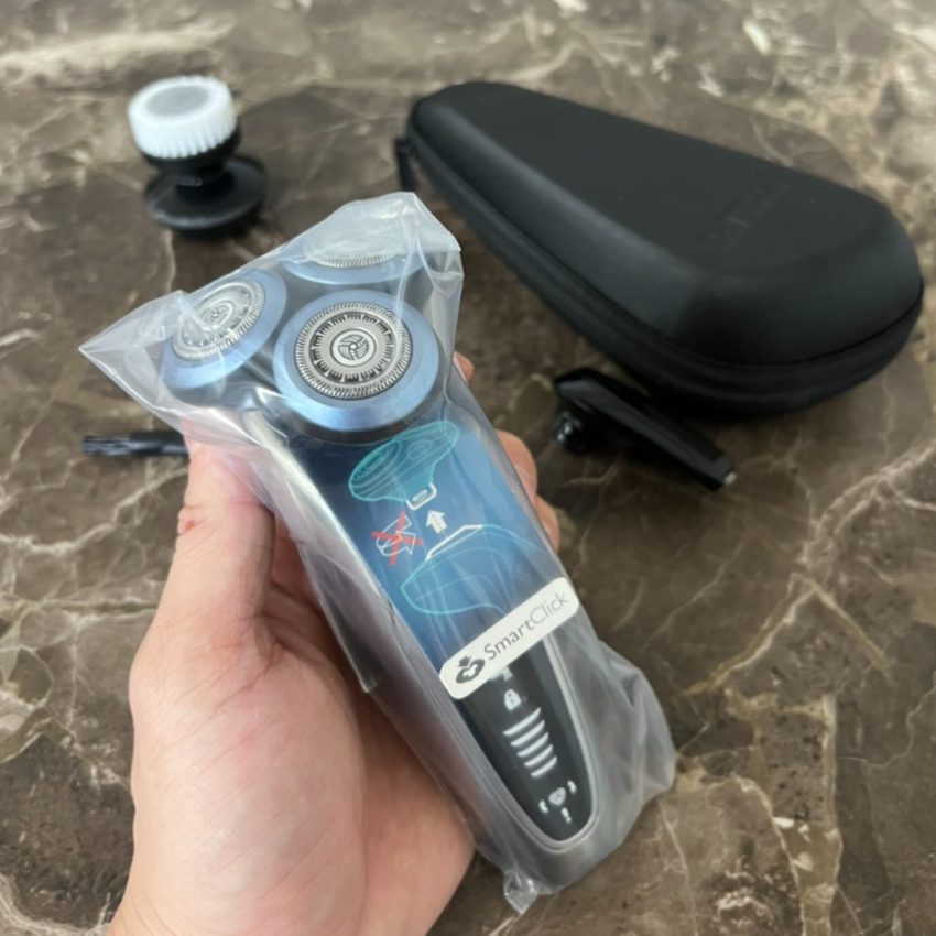 Máy cạo râu khô và ướt Philips Norelco, Series 9000, Shaver 9850. Thương hiệu Hà Lan cao cấp Philips S9733/90 - HÀNG CHÍNH HÃNG, [2 NĂM BẢO HÀNH]
