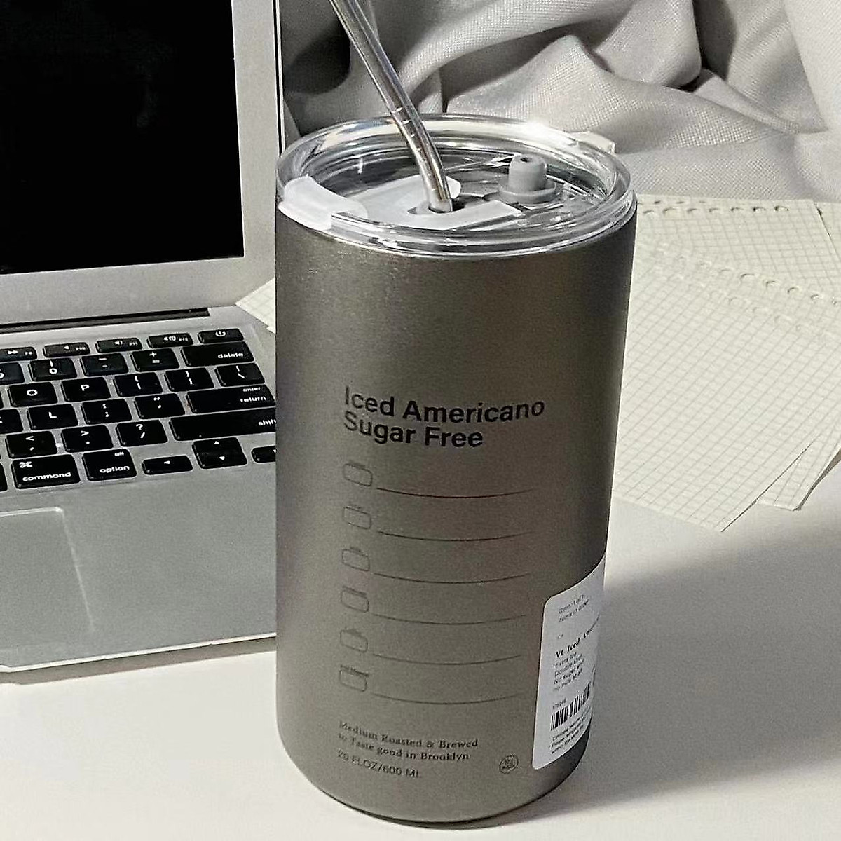Bình giữ nhiệt, ly giữ nhiệt 600ml Iced Americano tặng kèm ống hút và túi trong suốt