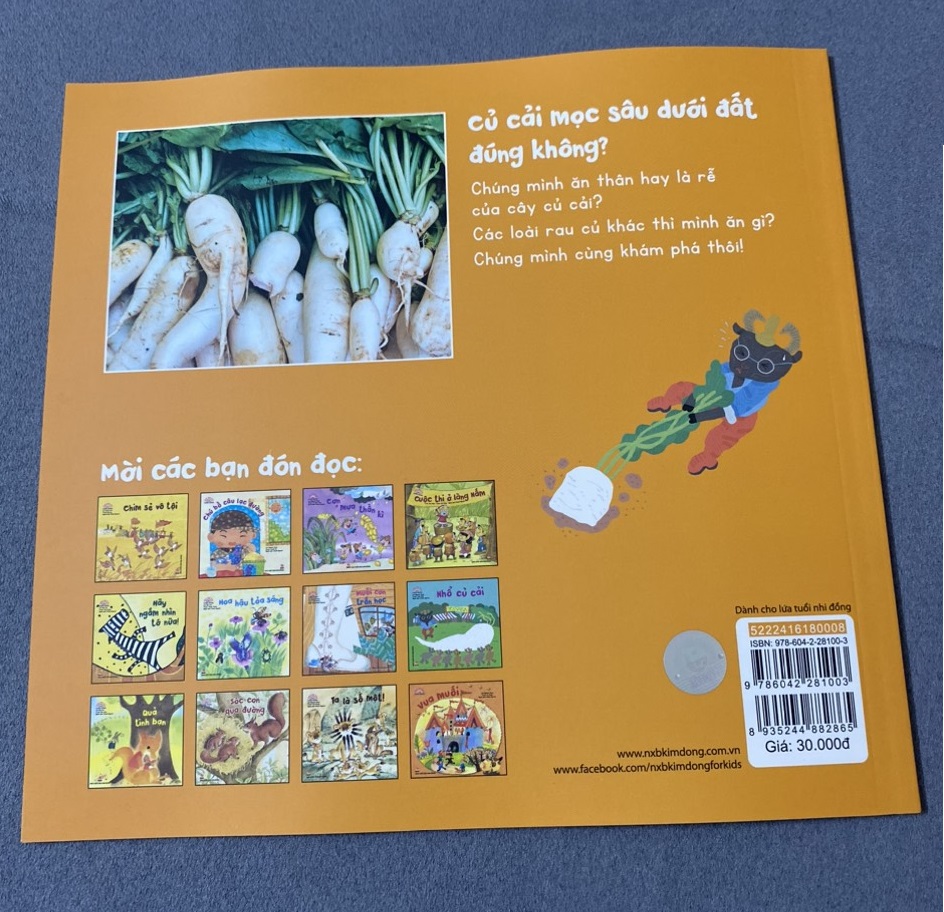 Sách - Kính vạn hoa thiên nhiên: Nhổ củ cải