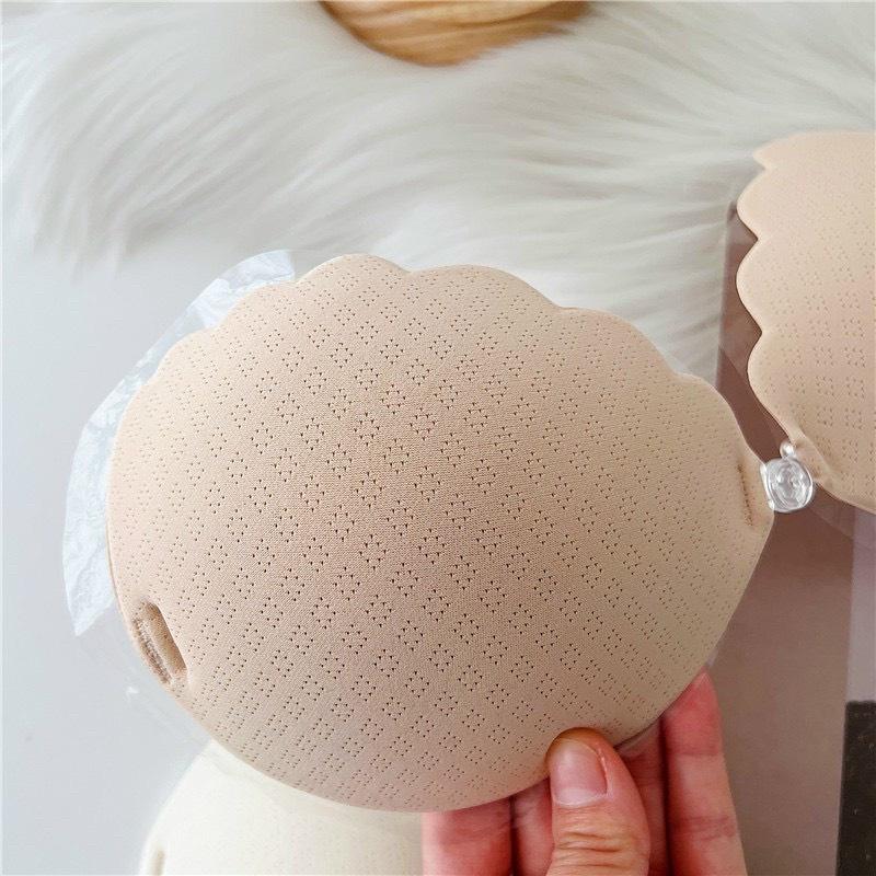 Dán cúp ngực cao cấp mềm mịn cài trước rất đẹp. Nâng đẩy ngực tạo khe