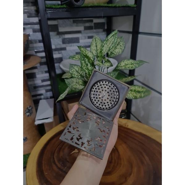 Phểu thoát sàn đồng thau hoa văn
