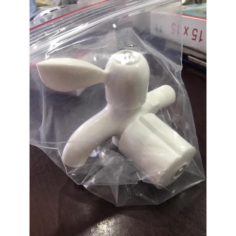 Củ tắm nhựa ren ngoài 21