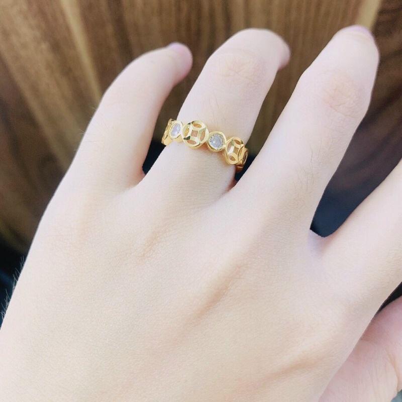 Nhẫn kim tiền gắn đá xen kẽ siêu sáng
