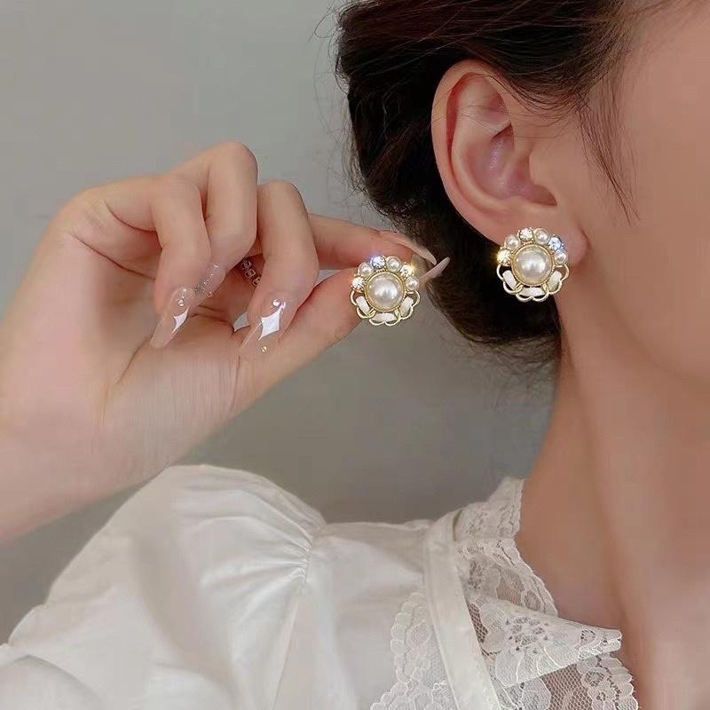 Khuyên tai nữ bông tai nữ tròn hạt trai dự tiệc đẹp Ring House