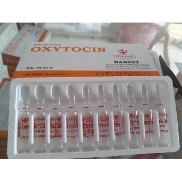1 hộp 10 ống oxytocin hỗ trợ điều tiết cho vật nuôi