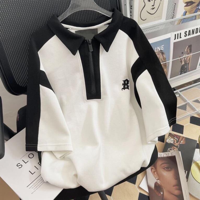 Áo Polo Cổ Khóa Pha Đen Trắng Thêu Sao Unisex Dáng Rộng
