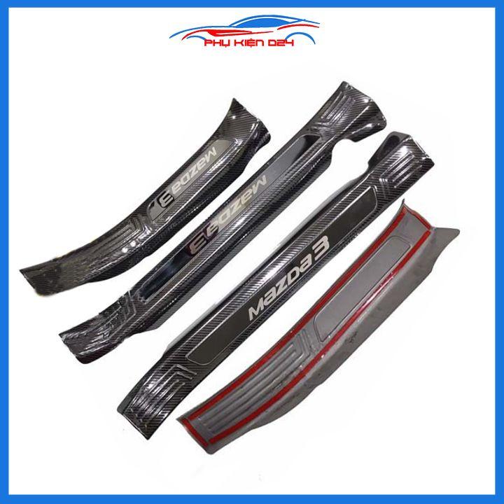 Bộ nẹp bước chân trong ngoài vân Cacbon xe Mazda 3 2015-2016-2017-2018-2019 chống trầy làm đẹp ô tô