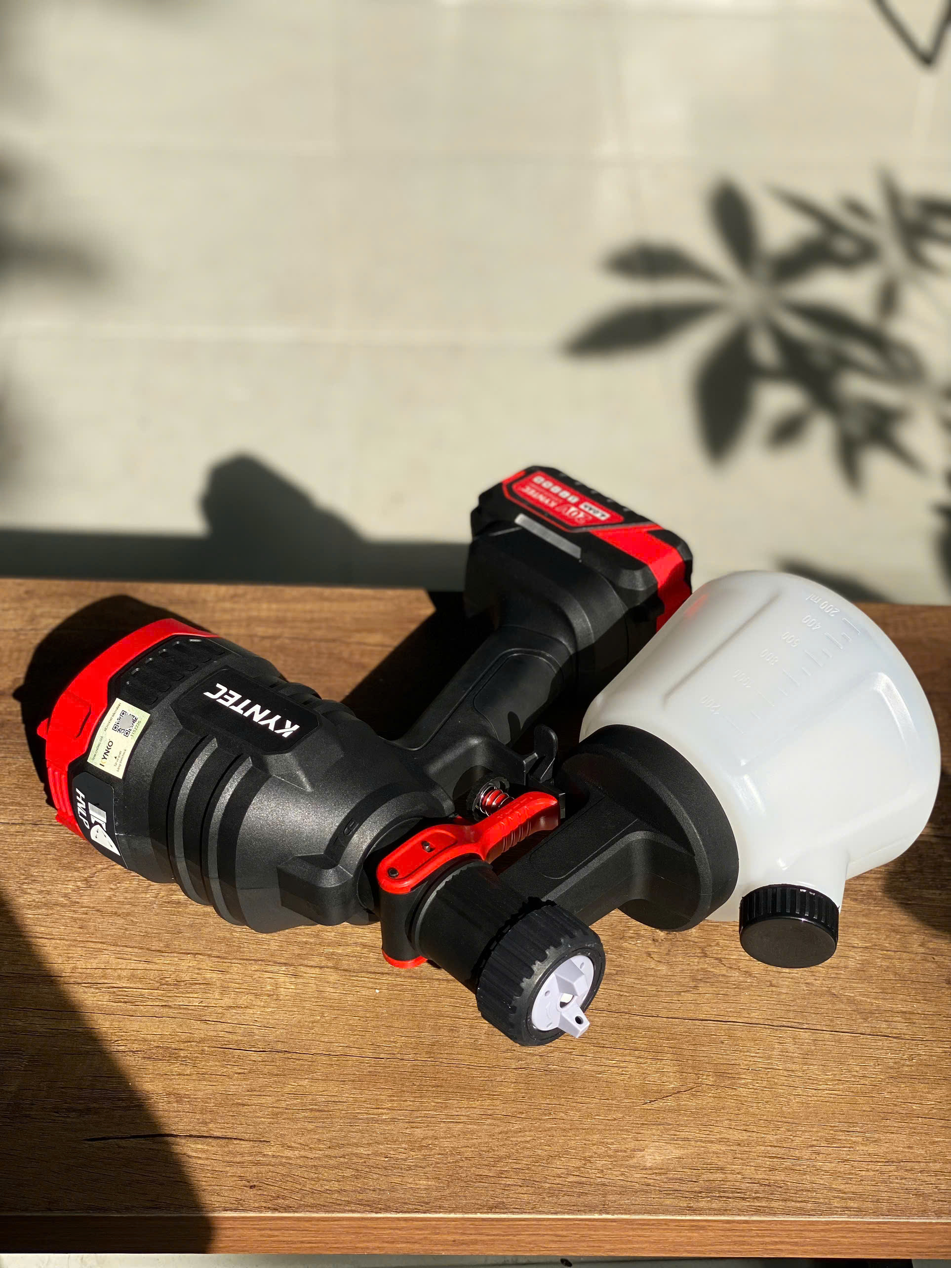 Thân máy phun sơn pin KYNKO KYNTEC 20V V20 - KT81 - 1200 (giá không gồm pin)