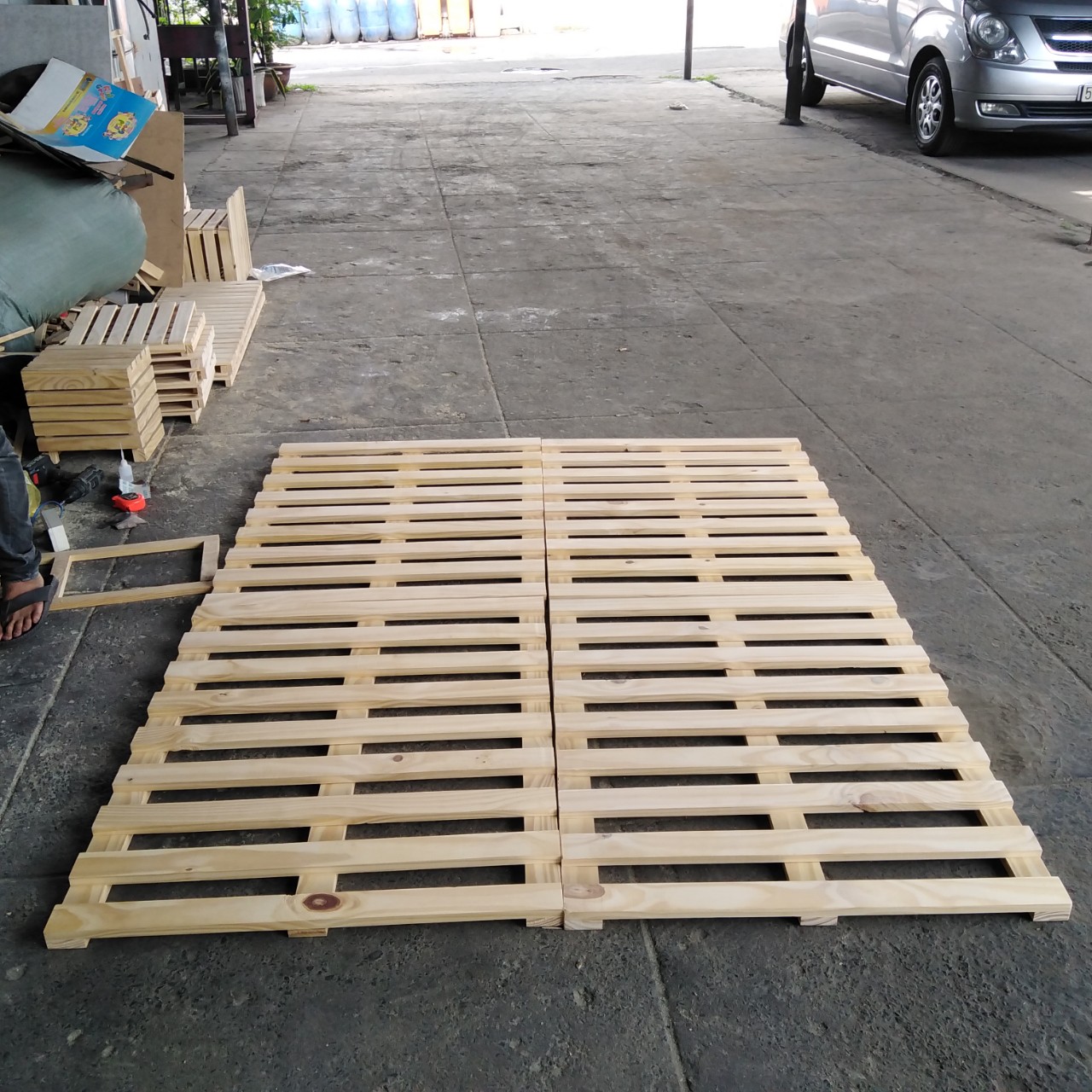 Giường Pallet 1m8x2m  Gỗ Thông Gấp Gọn Cho Homestay - 1m4x2m