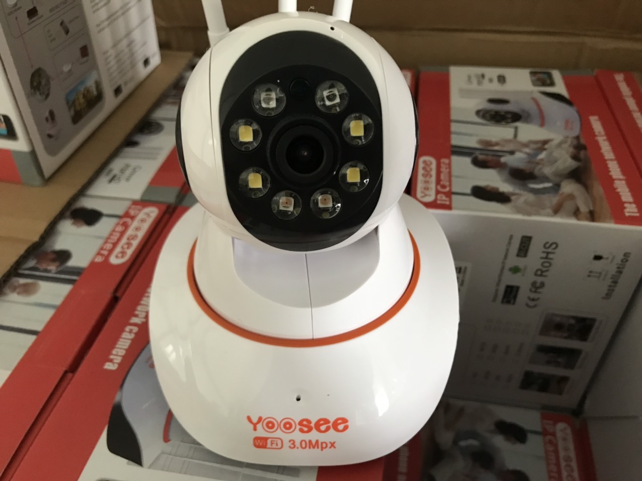 CAMERA YOOSEE 3.0 ,KÈM THẺ NHỚ 64G .HÀNG CHÍNH HÃNG