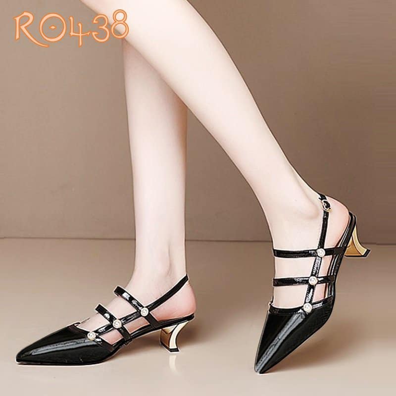 Sandal cao gót nữ, bít mũi, gót dẹp ROSATA RO438 cao 5p - Đen, Nâu - HÀNG VIỆT NAM - BKSTORE