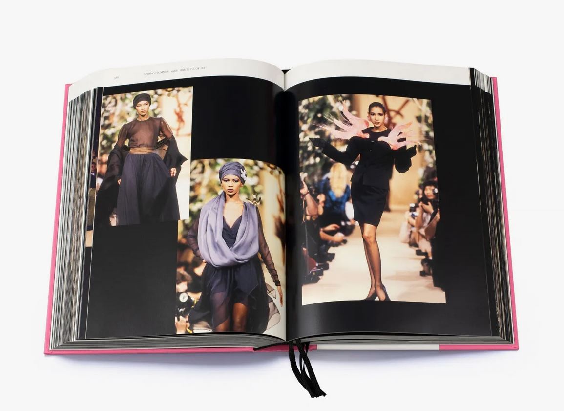 Yves Saint Laurent Catwalk : The Complete Haute Couture Collections 1962-2002