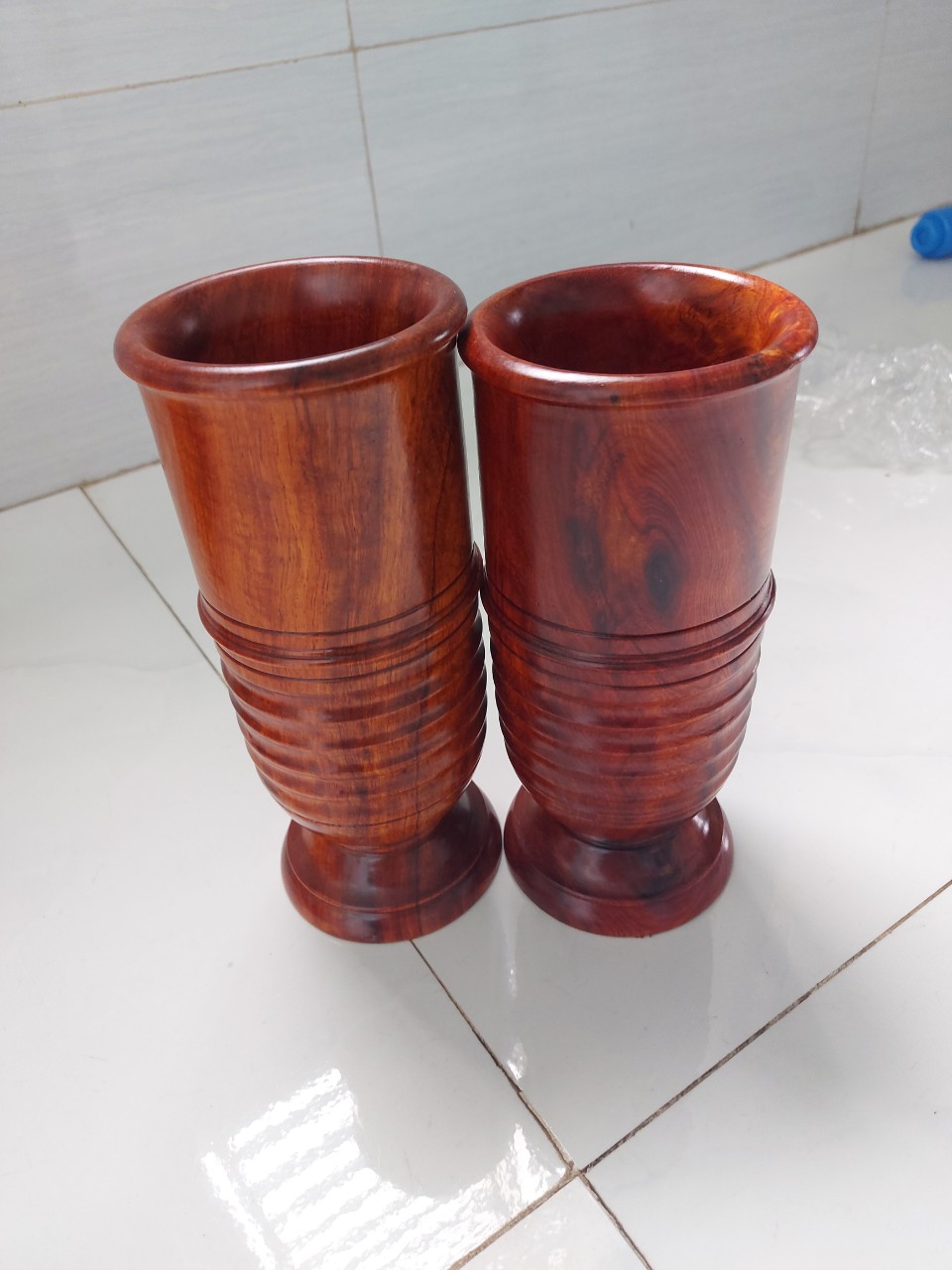 Ống Đựng Nhang gỗ hương nguyên khối cao 25cm