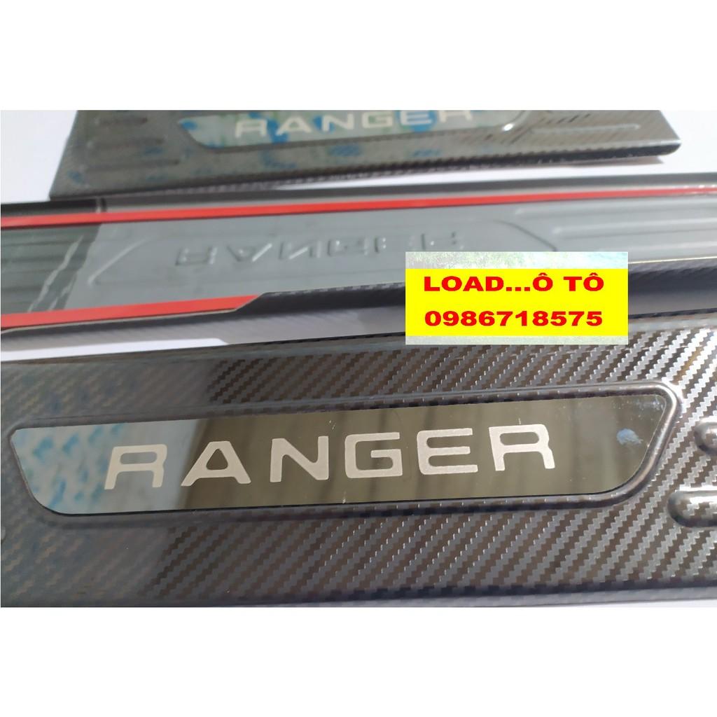 Ốp Bậc Cửa, Nẹp Bước Chân Trong Xe Ford Ranger 2022-2016 Chất Liệu Vân Carbon cao Cấp