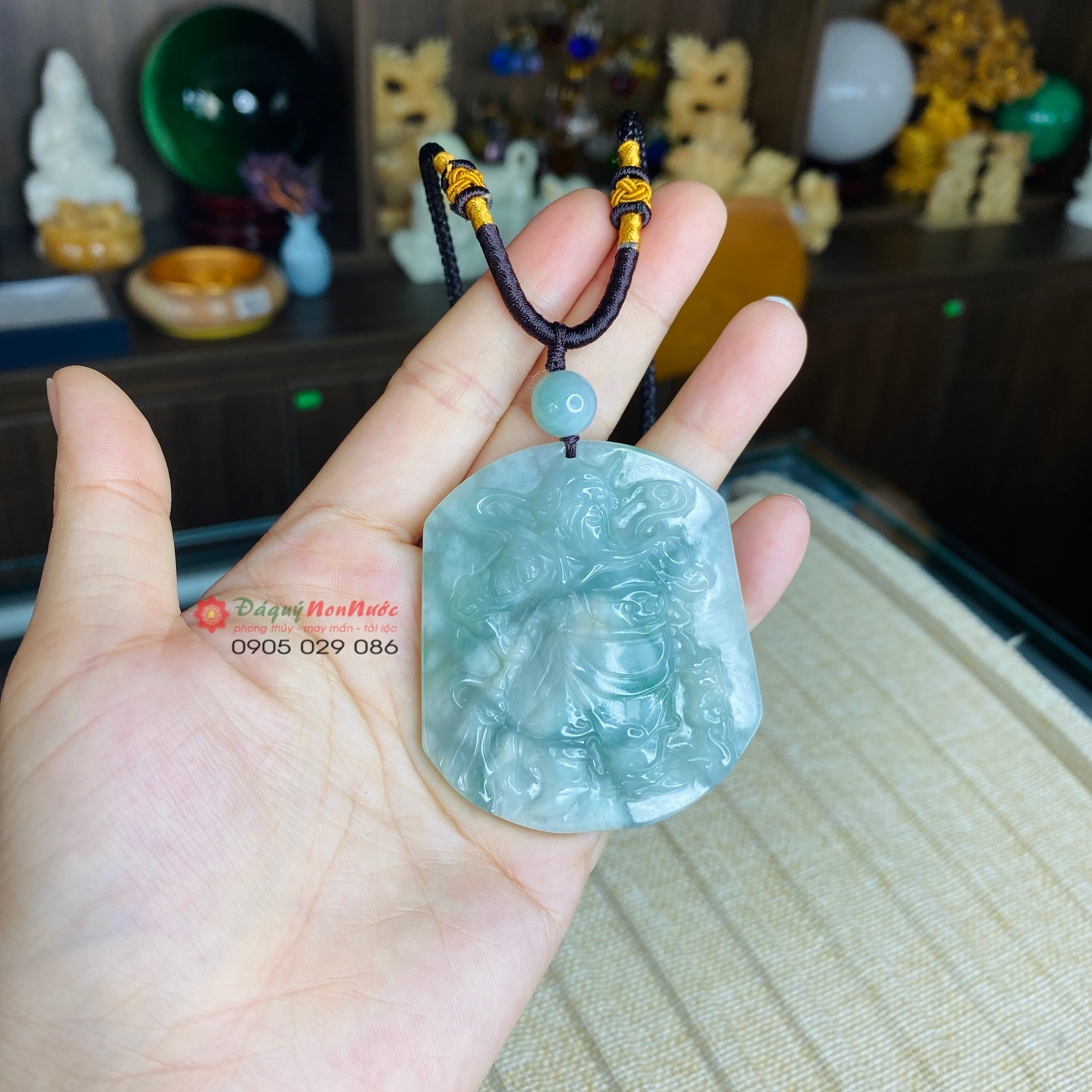 Mặt dây chuyền Quan vân trường đá Jadeite dành cho Nam