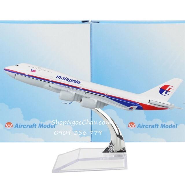 Mô hình máy bay B747 Malaysia Airlines 16cm