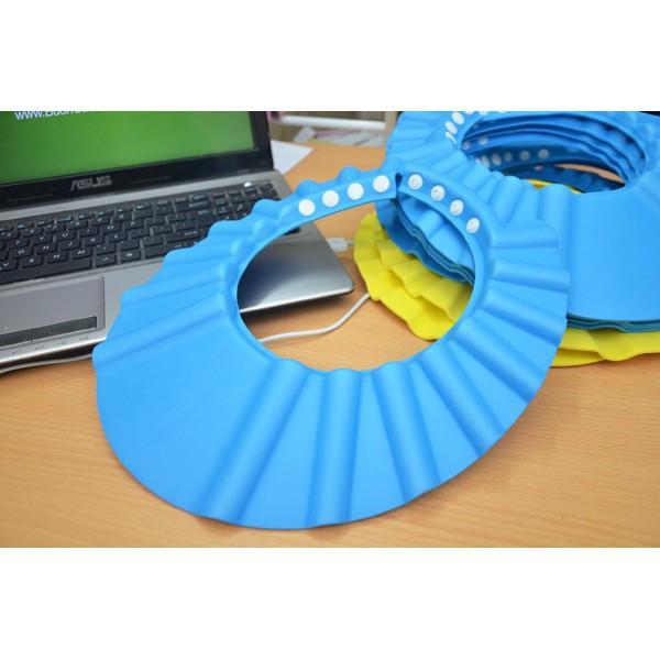 NÓN TẮM CHO BÉ KHỎI ƯỚT MẶT