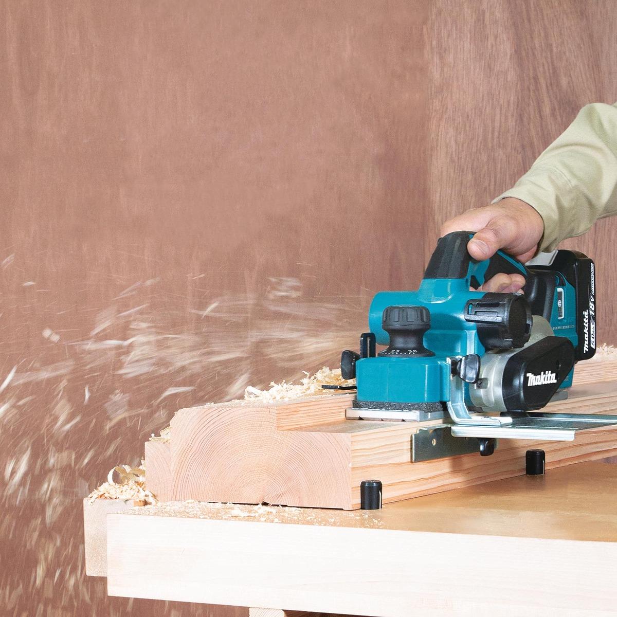 MÁY BÀO GỖ DÙNG PIN 18V MAKITA DKP181Z - HÀNG CHÍNH HÃNG