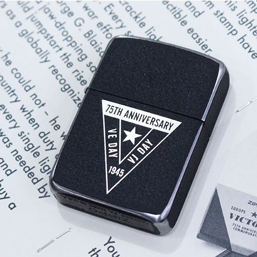 Bật lửa Zippo VE/VJ 75th Anniversary Collectible Steel Case – Zippo Victory in Europe & Japan Collectible Lighter – Zippo 49264