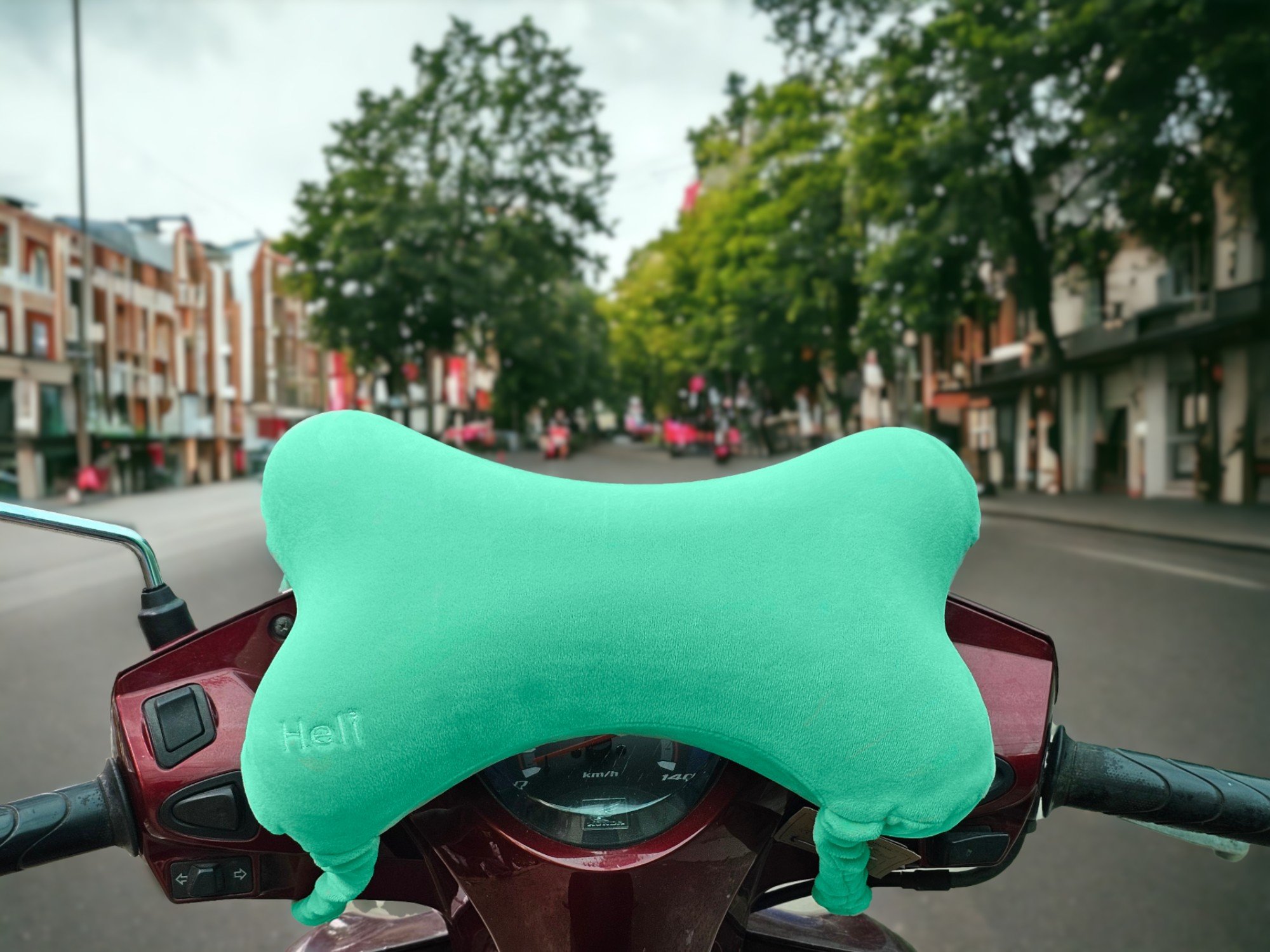 Gối foam khúc xương Heli đa chức năng-30x18x10cm - ( Gối tựa đầu xe hơi, đi xe máy cho bé)