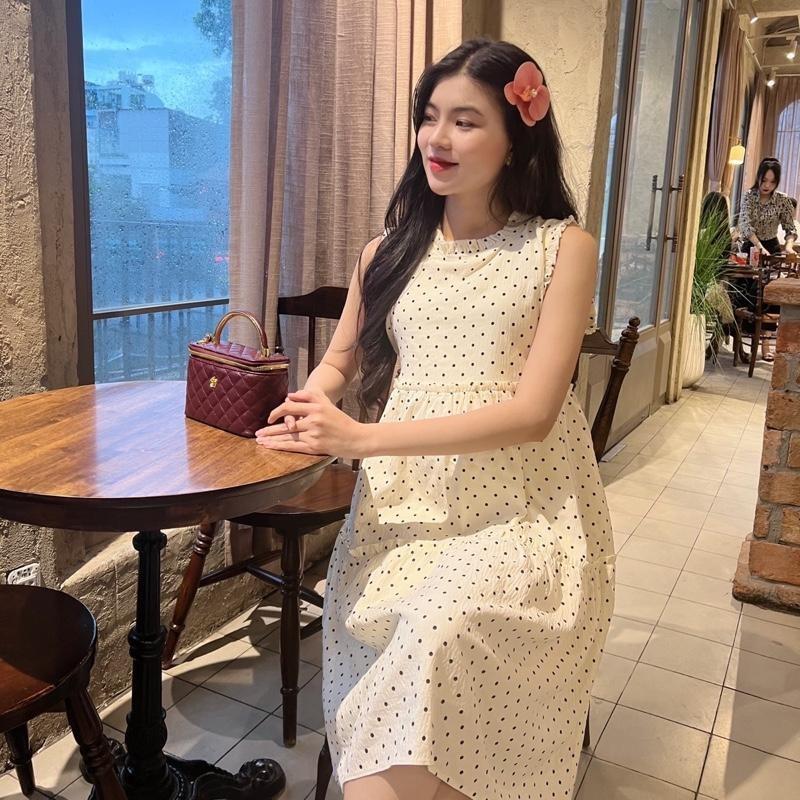 Đầm bầu chấm bi cổ xếp bèo phối tùng liền dễ thương  chất cotton Hàn ( 2 lớp ) - Trắng kem