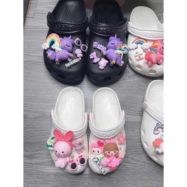 Dép sandan cờ rốt full charm và tên