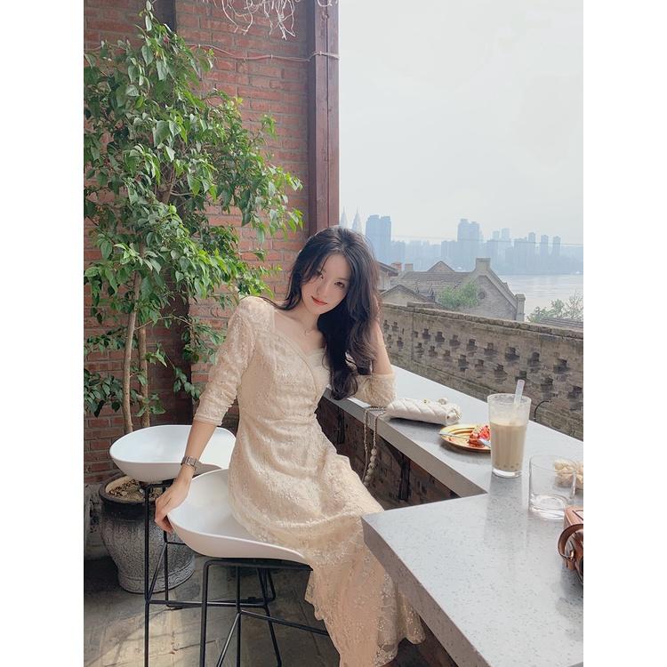 Đầm hoa nhí kem
