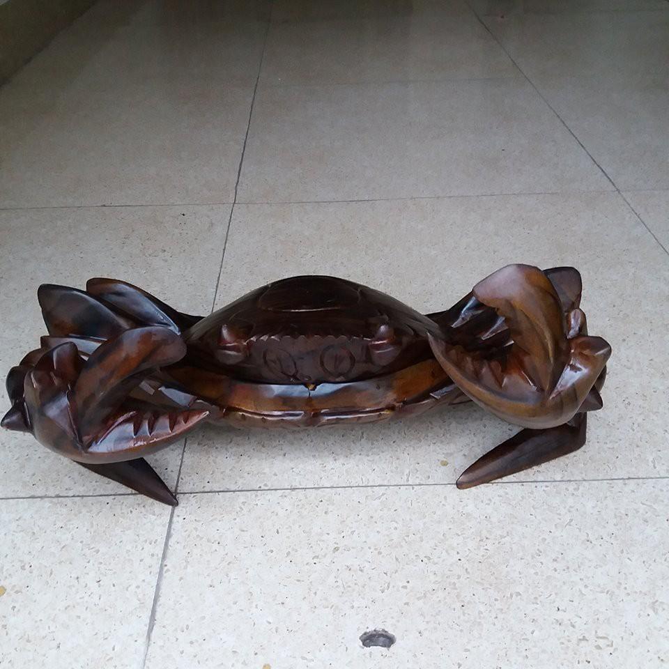 Tượng cua gỗ gụ vẽ vân kích thước cao 20cmx43cmx23cm