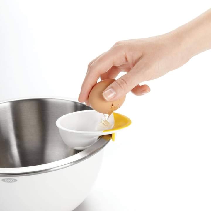 Dụng cụ tách lòng trắng, lòng đỏ và vỏ 3 in 1 Oxo Hàng Chính Hãng
