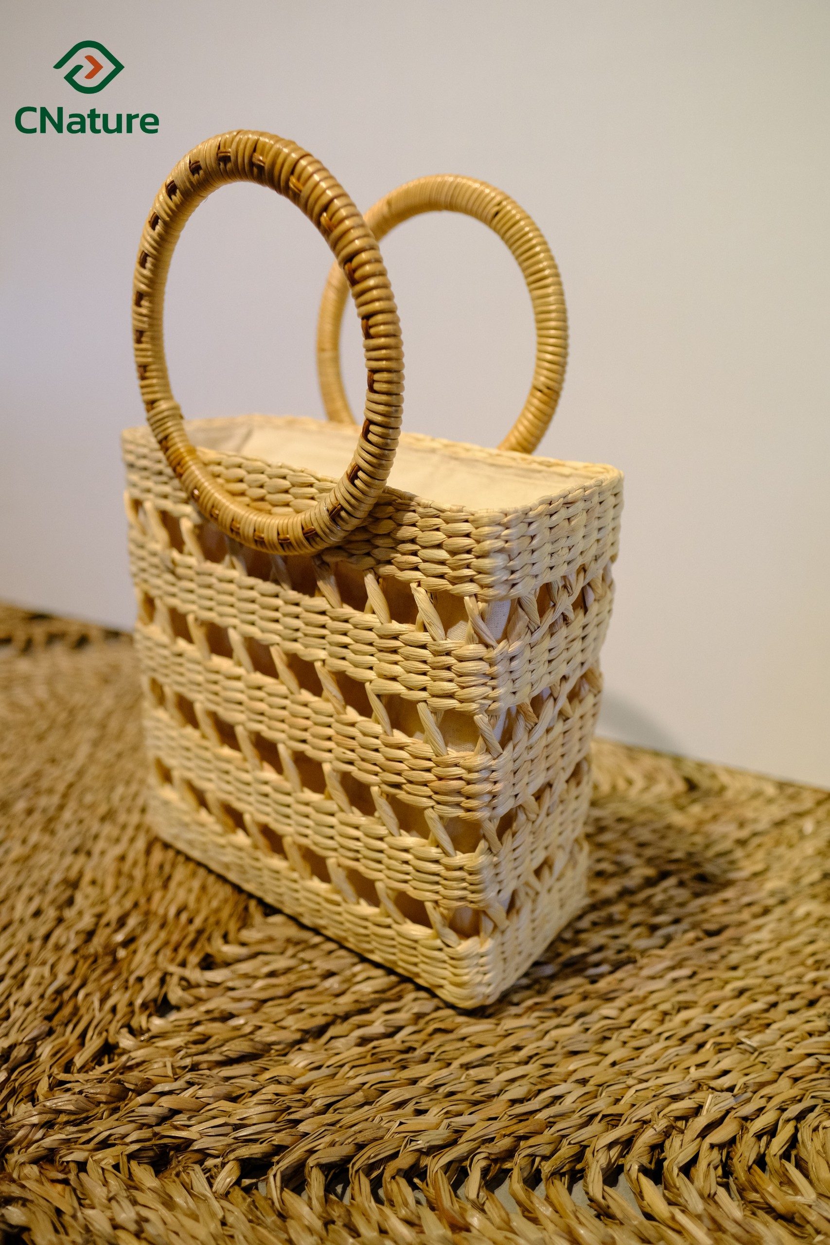 Giỏ quai mây đan thưa