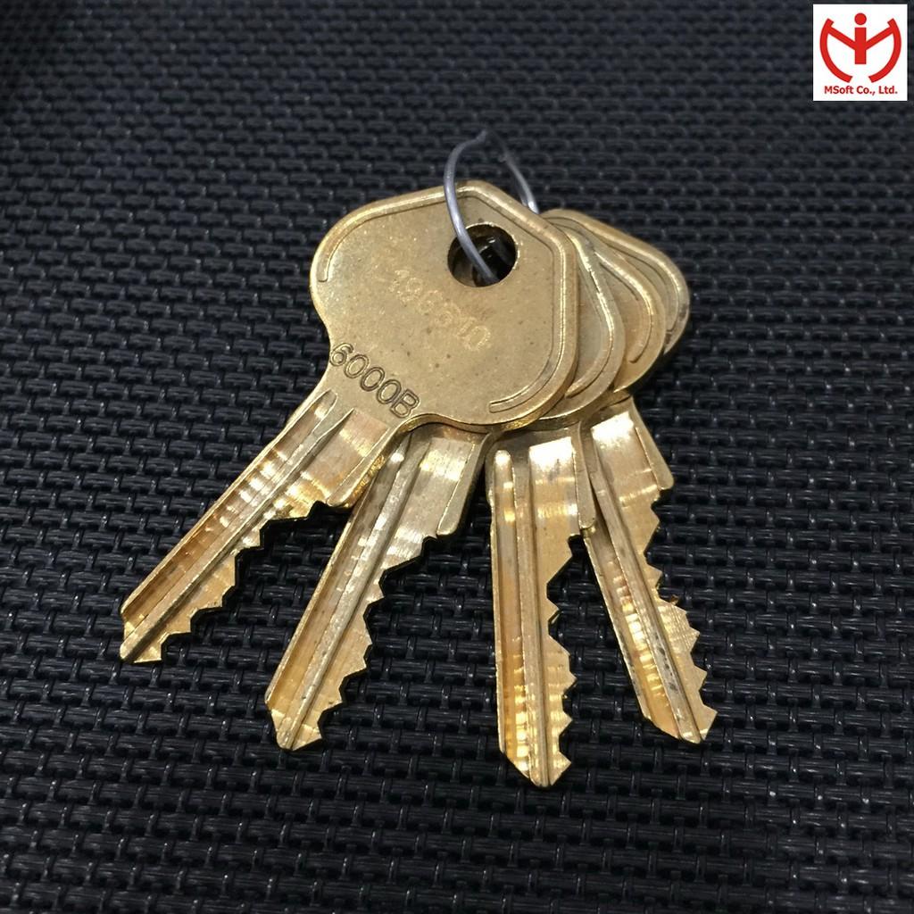 Ổ khóa thép chống cắt Master Lock 6327 4KEY thân rộng 67mm - Dòng ProSeries